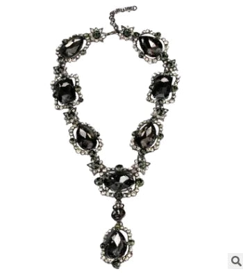 Stylish Rhinestone Glass Necklace with Bold Gemstones