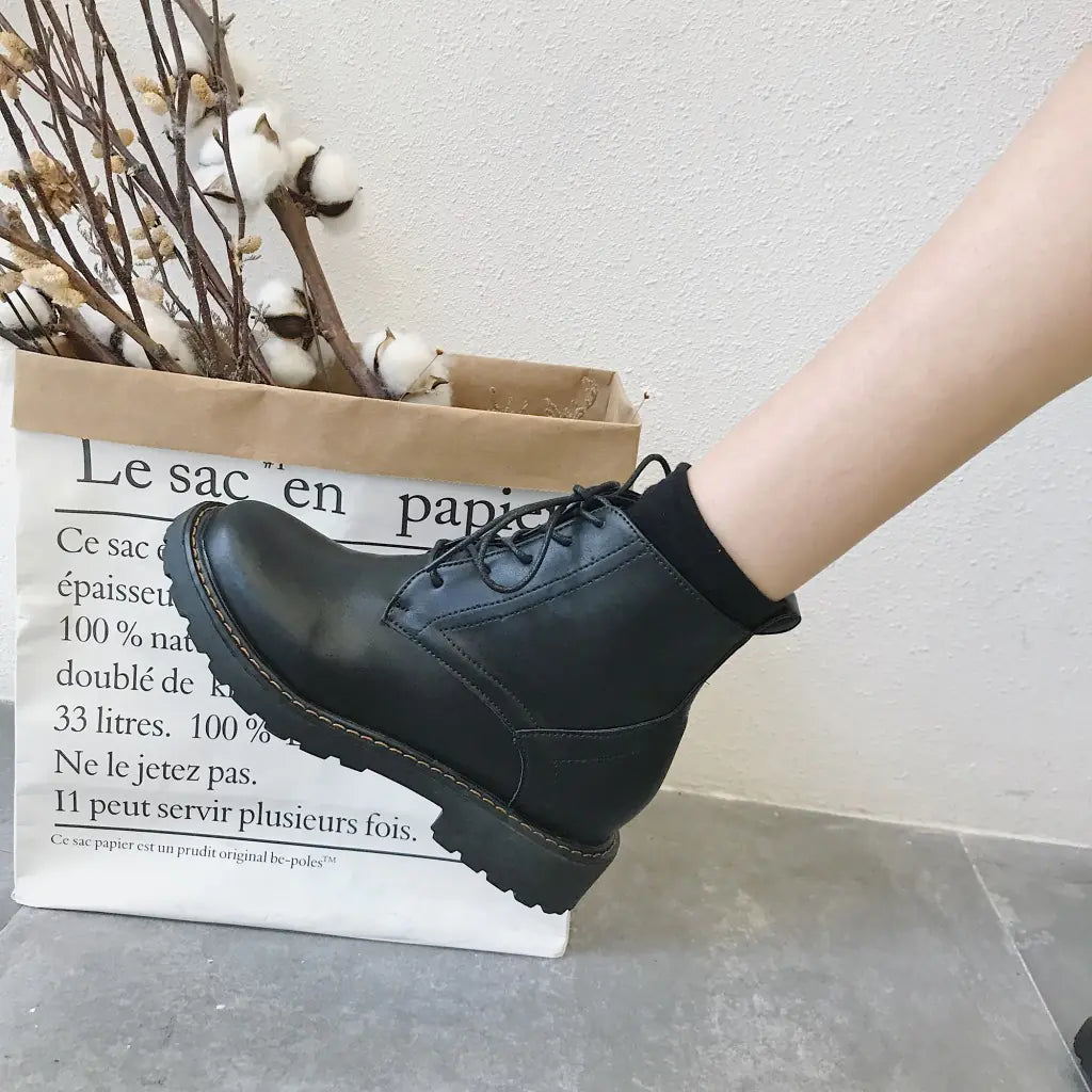 Vintage High-Top Lace-Up Martin Boots for Women