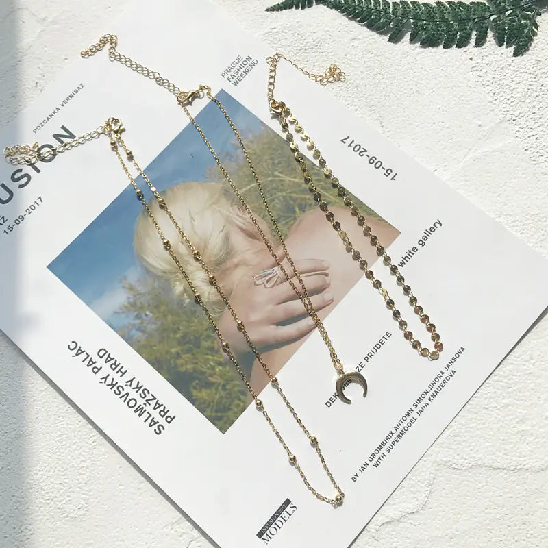 Fashionable Simple Choker Necklace with Layered Design