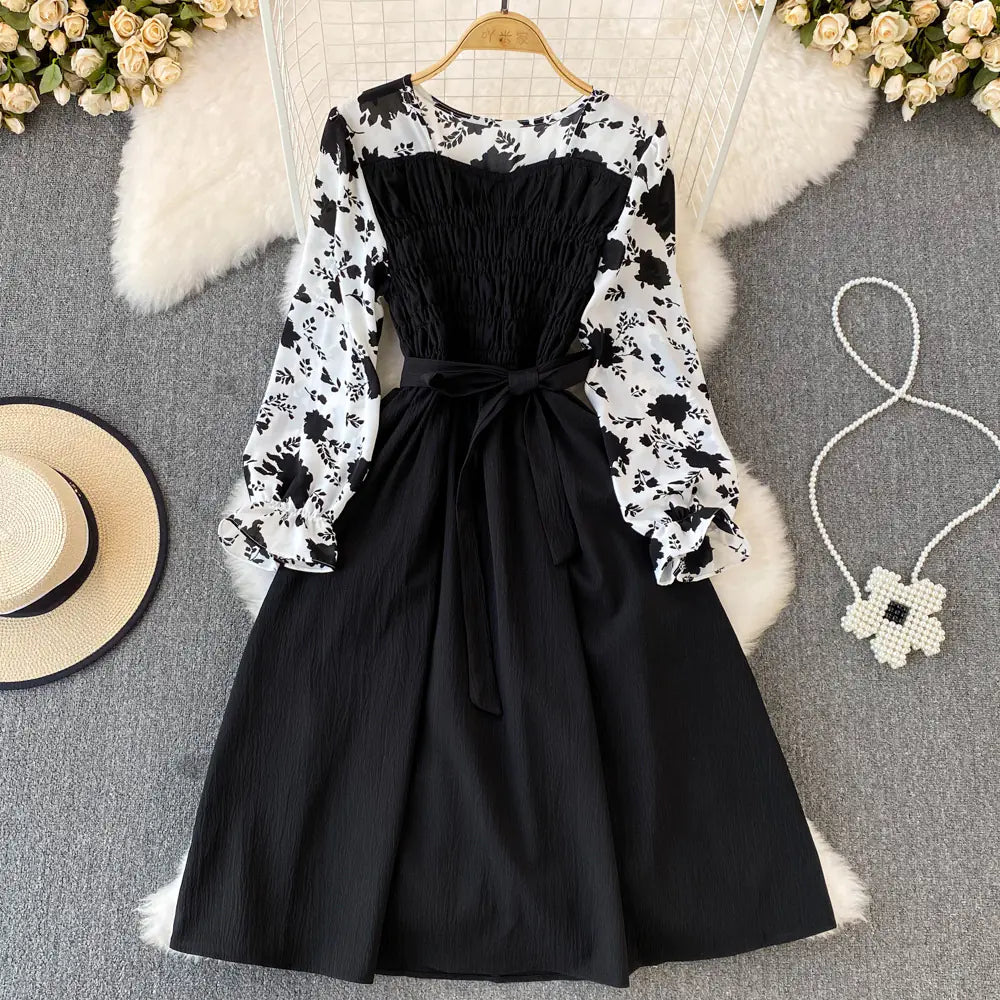 Floral Dress with Fashionable Round Neck Design