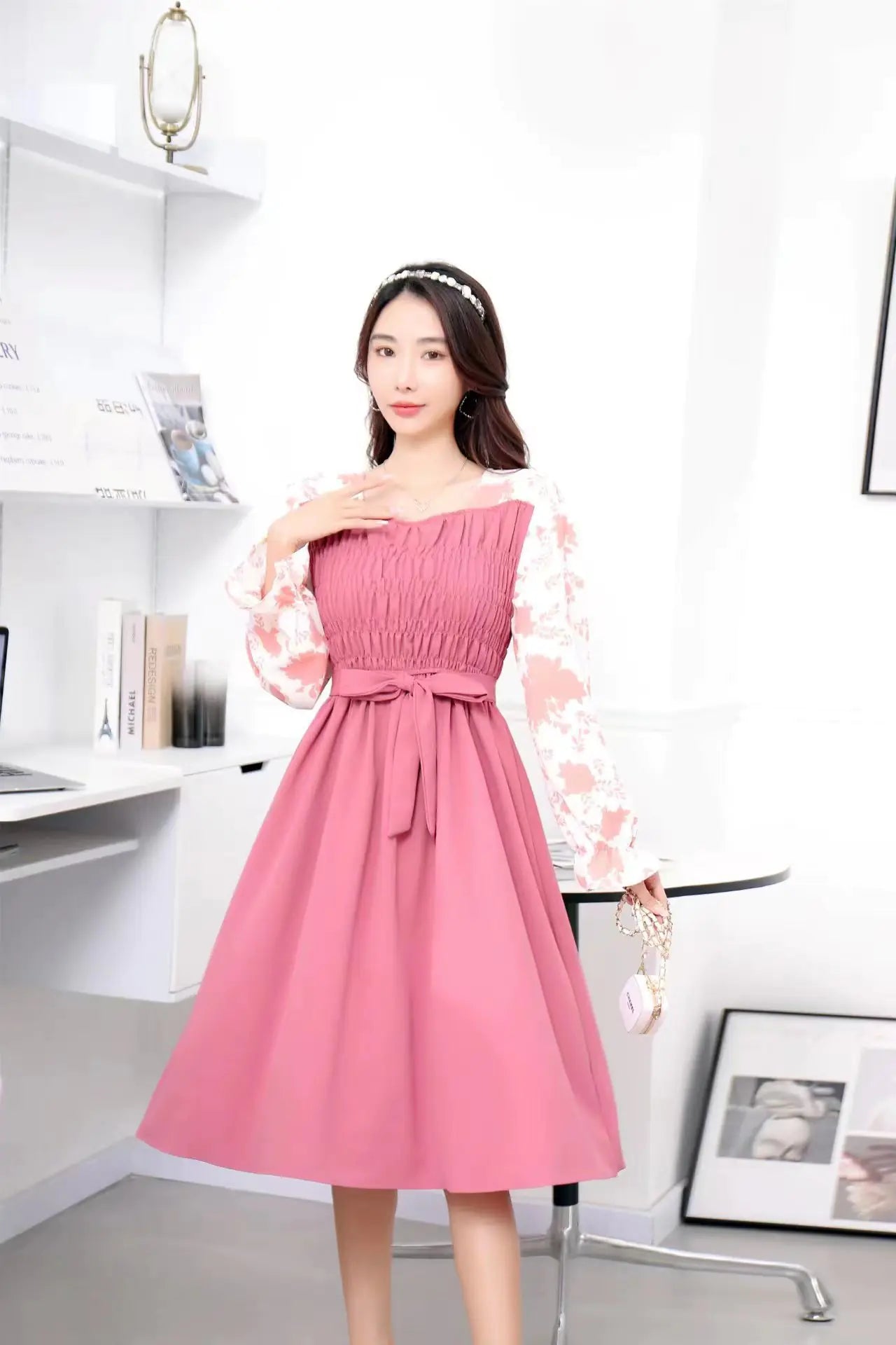 Floral Dress with Fashionable Round Neck Design