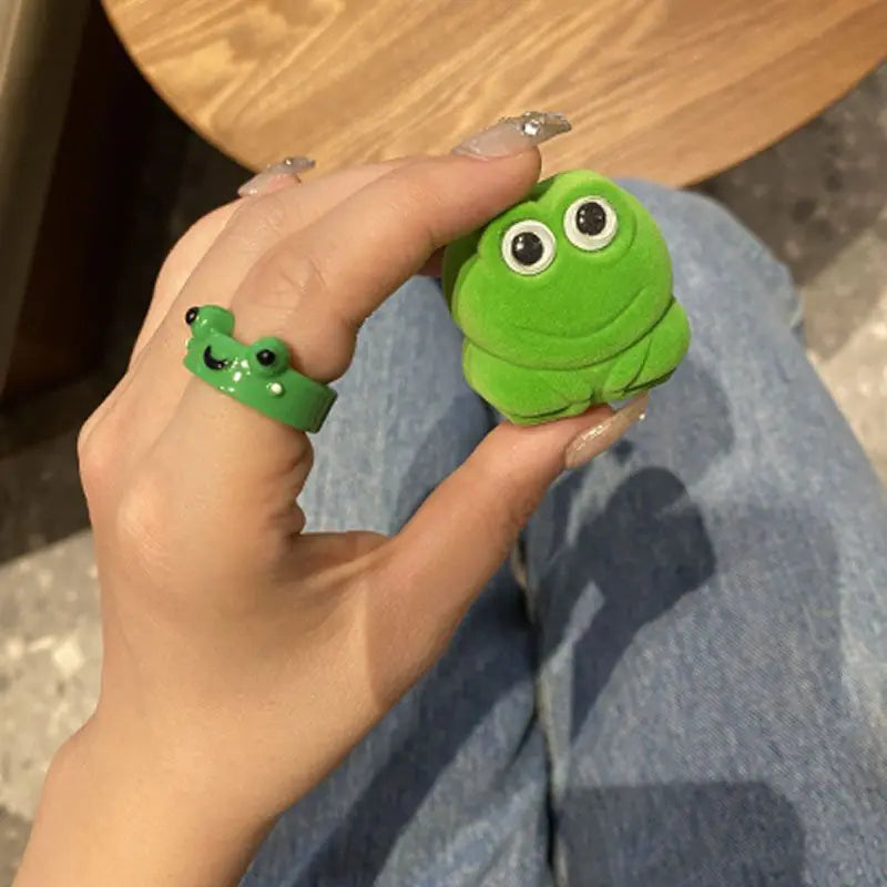 Cute Simple Boyfriend Exclusive Lonely Frog Ring